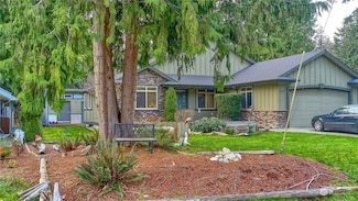 137 Park Dr, Point Roberts, WA 98281