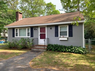 37 Mattapan St, Teaticket, MA 02536