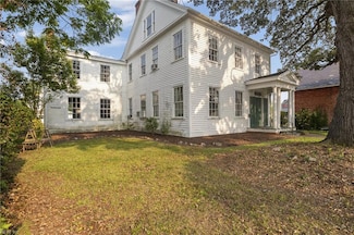 204 S Road St, Elizabeth City, NC 27909