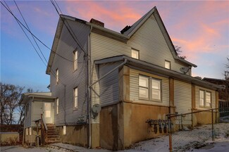 613 Clark Ave Unit 615, Jeannette, PA 15644