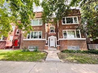 209 N Kolmar Ave Unit 1S, Chicago, IL 60624