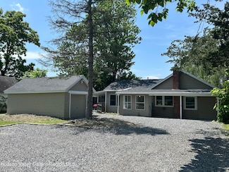117 Joslen Blvd, Hudson, NY 12534
