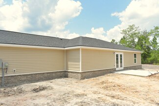 21 Sparrow Ln, Jesup, GA 31545