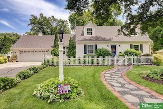 1101 Dillon Dr, Omaha, NE 68132