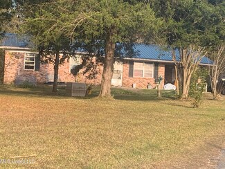 92 Old McIntosh Rd, Collins, MS 39428