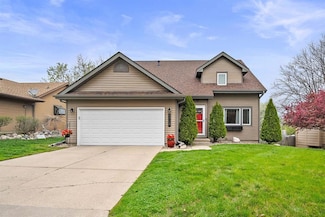 9709 Horton Ave, Urbandale, IA 50322