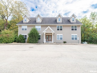 3444 W Dorchester Ridge Unit F, Peoria, IL 61604