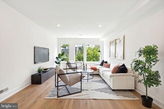 2035 Waverly St Unit PENTHOUSE, Philadelphia, PA 19146