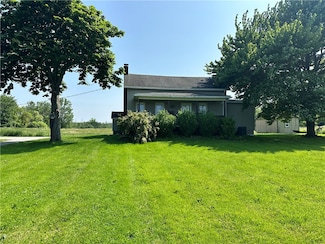 14918 Lakeshore Rd, Kent, NY 14477