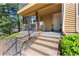 9890 SE Talbert St Unit Bldg 8, Clackamas, OR 97015