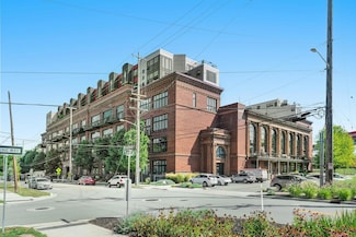 600 Broadway Ave NW Unit 114, Grand Rapids, MI 49504