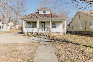 806 S Division St, Carterville, IL 62918