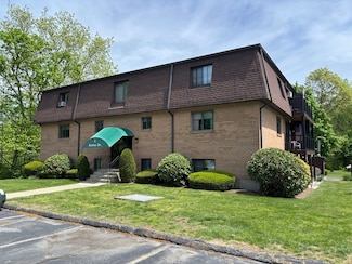 2 Karena Dr Unit 9, Taunton, MA 02780