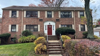 39 Sandra Cir Unit B 4, Westfield, NJ 07090
