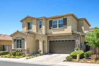 2034 Corneliuson Dr, Fresno, CA 93730