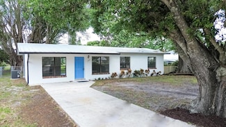 706 Azalea Ave, Fort Pierce, FL 34982
