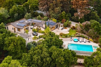 40 Tagus Ct, Portola Valley, CA 94028
