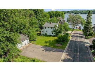 1575 Finch Ln, Mound, MN 55364