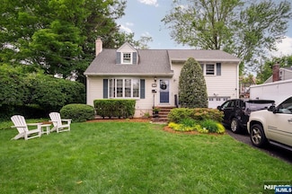 508 Van Buren St, Ridgewood, NJ 07450