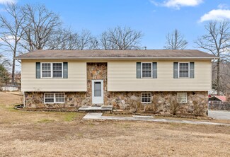 718 Mission Ridge Rd, Rossville, GA 30741