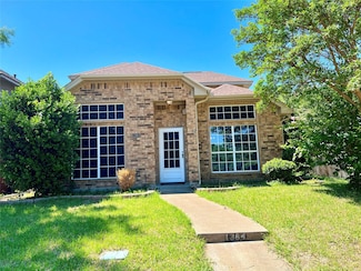 1364 Creekview Dr, Lewisville, TX 75067