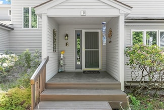 31 Monadnock Dr, Westford, MA 01886