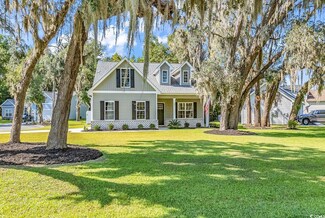 28 N Levee Dr, Georgetown, SC 29440