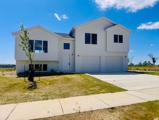 3201 10th Ave NE, Watford City, ND 58854