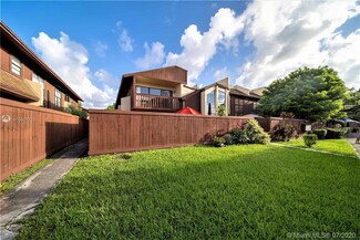 6967 SW 115th Place Unit B34, Miami, FL 33173