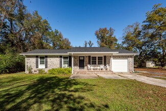 418 Wass Ln, Moncks Corner, SC 29461