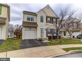 608 Cypress Ln, Morton, PA 19070