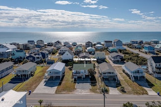 1208 N New River Dr, Surf City, NC 28445