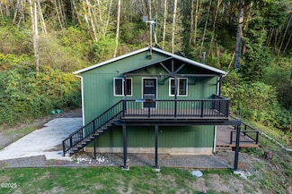 695 SE John Nye Rd, Newport, OR 97365