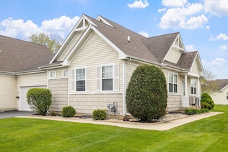 2519 Park Ridge Ct Unit 2519, Crest Hill, IL 60403