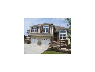8529 N Highland Ave, Kansas City, MO 64155