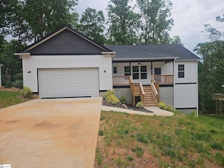 1505 E Saluda Lake Rd, Greenville, SC 29611