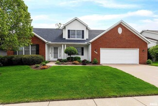 5085 Greystone Dr, Bettendorf, IA 52722