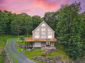 325 Chestnut Rd, East Stroudsburg, PA 18302