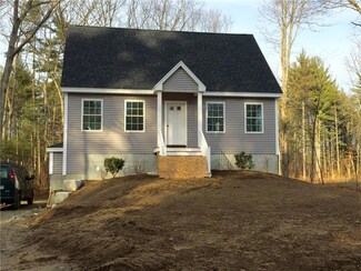 82 Stacy Ln, Eliot, ME 03903