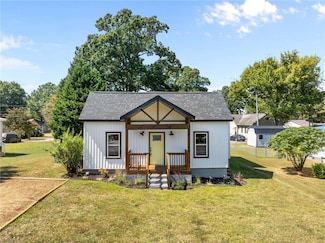 10 Hames St, Lexington, NC 27295