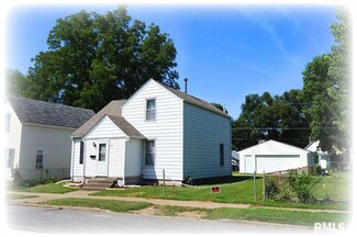 628 Cedar St, Davenport, IA 52802