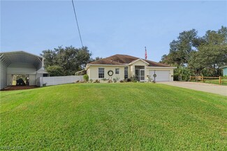 1064 Bogie Ct, Labelle, FL 33935