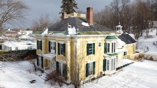 167 Main St, Derby Line, VT 05830