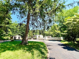 22 Shin Hollow Rd, Port Jervis, NY 12771
