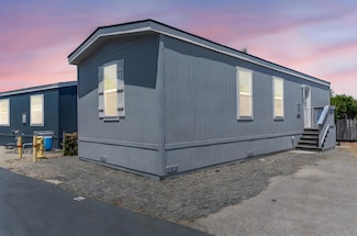 927 E F St Unit 21, Oakdale, CA 95361
