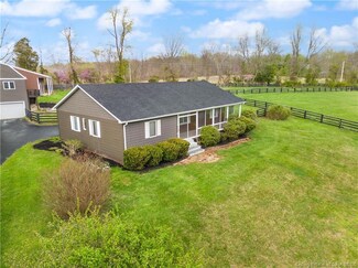 7411 Cunningham Sarles Rd, Borden, IN 47106
