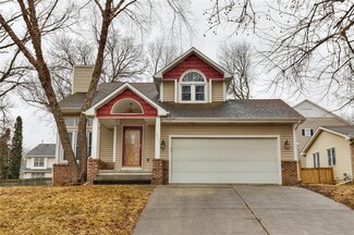 520 N 1st St, Carlisle, IA 50047