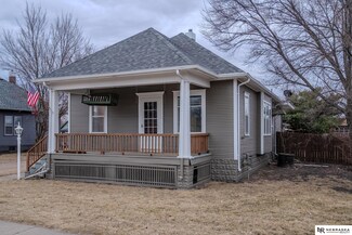 933 W Military Ave, Fremont, NE 68025