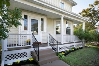 216 River St, West Newton, MA 02465