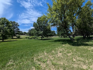 1400 Pier Dr, Lake Summerset, IL 61019